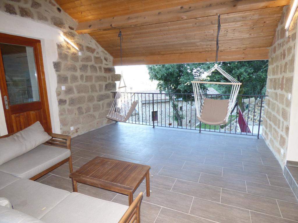 Hameau De Gratte * Faugeres (Ardeche)